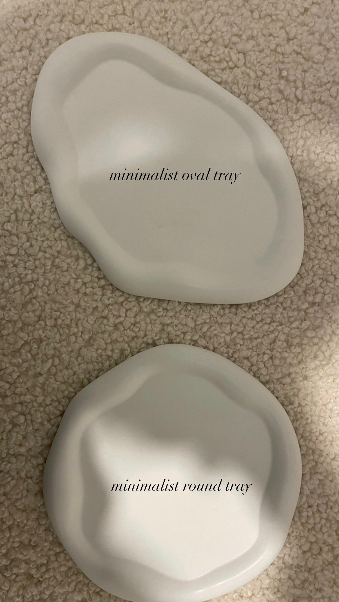 Minimalist tray