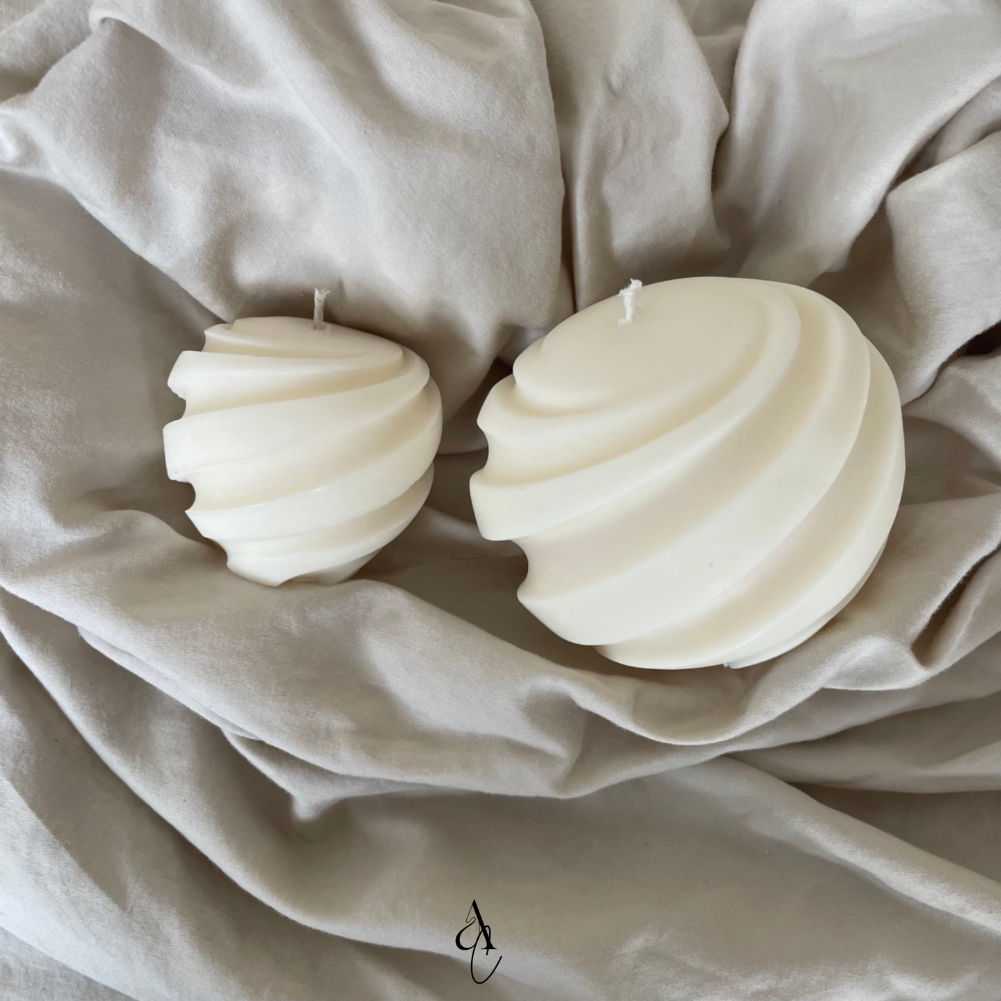 Oliva M Candle
