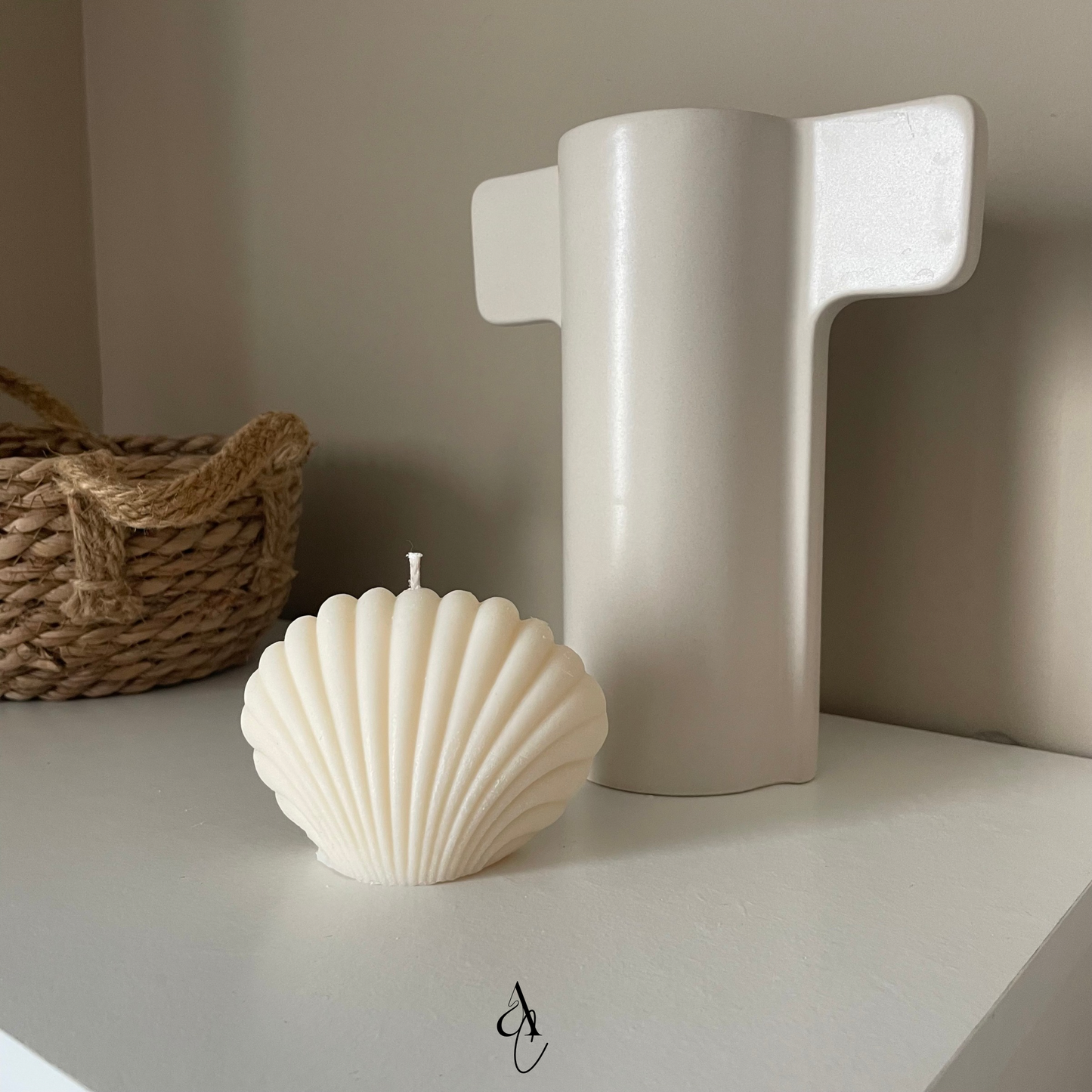 Schell Candle