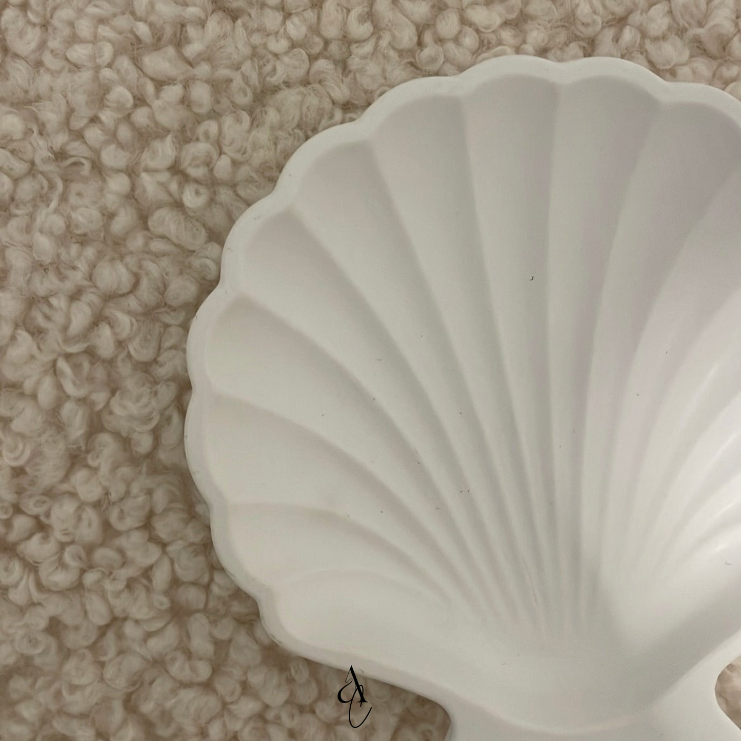 Shell Tray