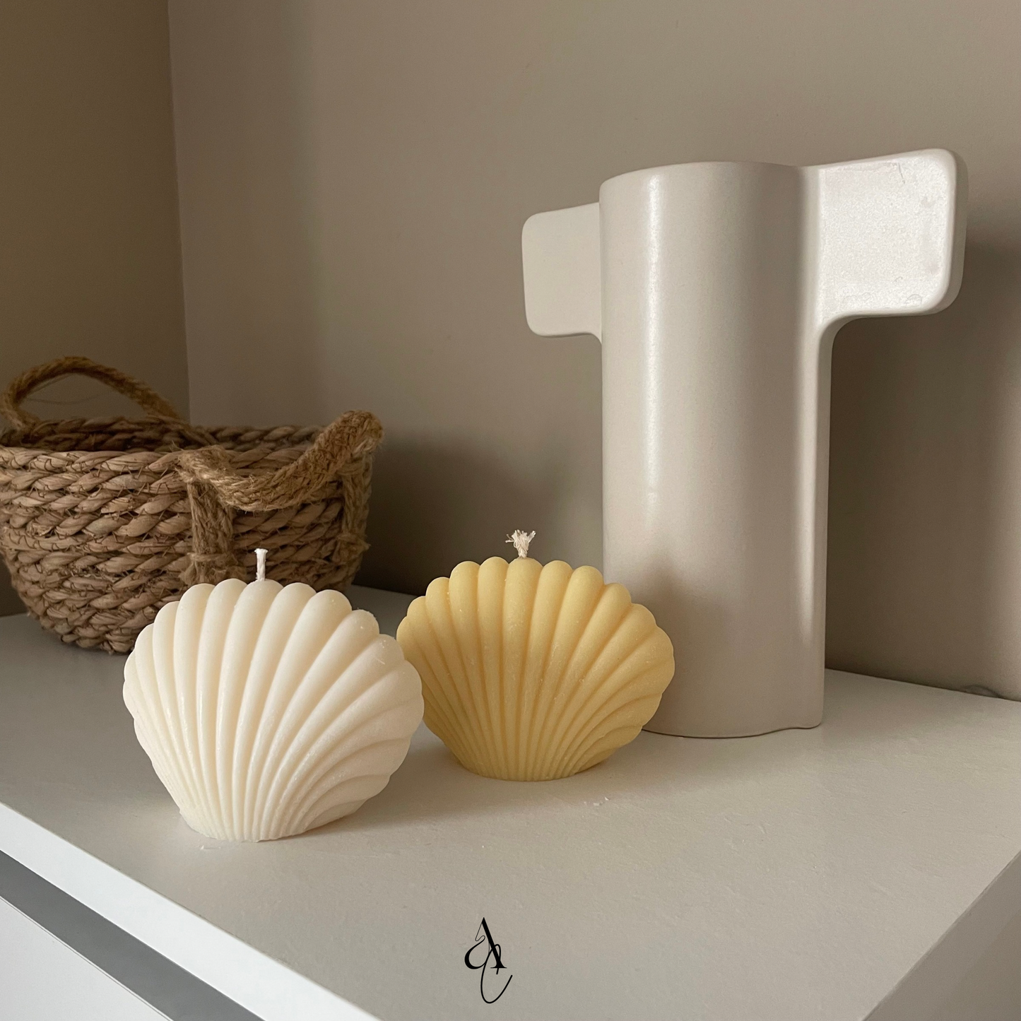 Schell Candle