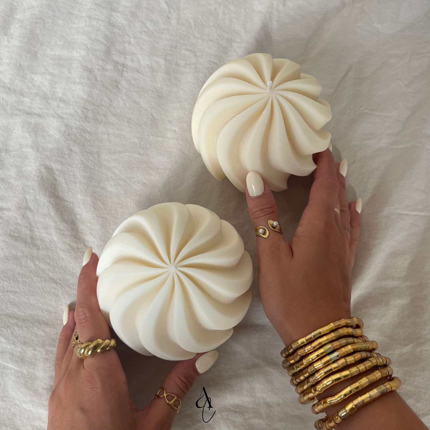 Anita Candle